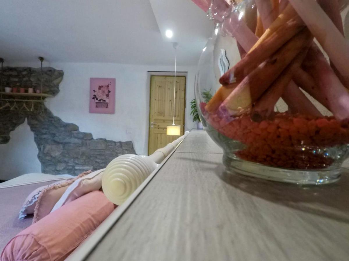 B&B La Casa Dei Cuori Millesimo Ngoại thất bức ảnh